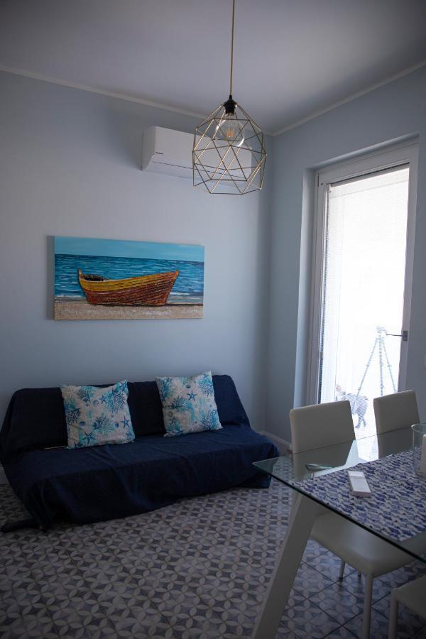 Sotto Il Faro Apartment Torre Canne Exterior foto